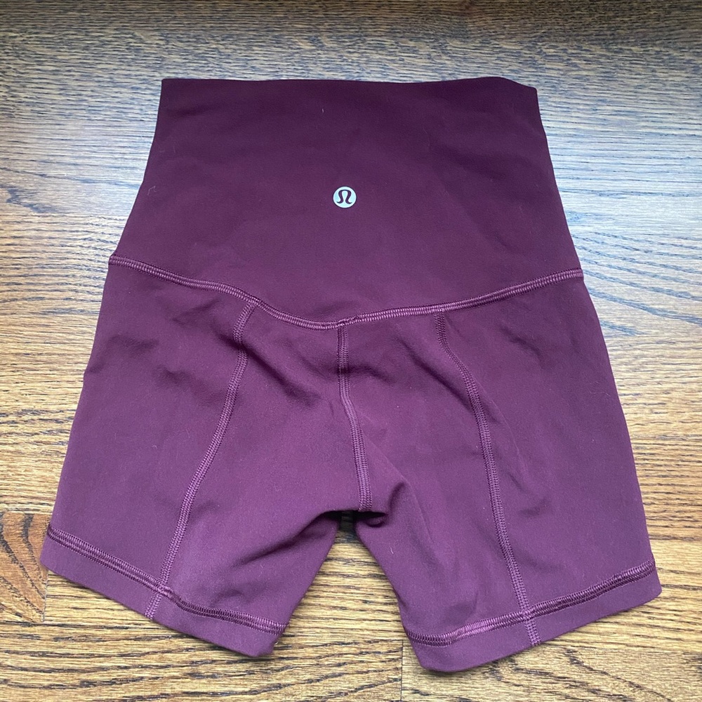 Lululemon Align shorts 4 inch, size 0! NWOT